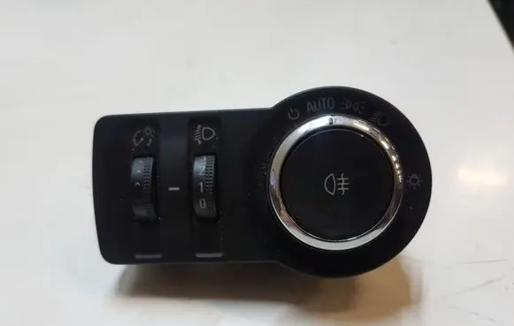 Opel Insignia A Light relay 