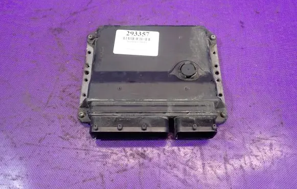 Toyota Auris 150 Engine control unit/module ECU MB275300-0221