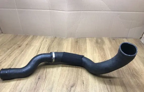 Land Rover Range Rover Sport L494 Intercooler hose/pipe FPLA6K770C