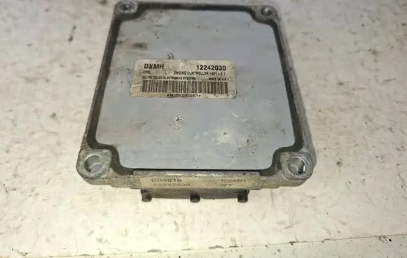 Opel Vectra B Engine control unit/module ECU 12242030 HSF21