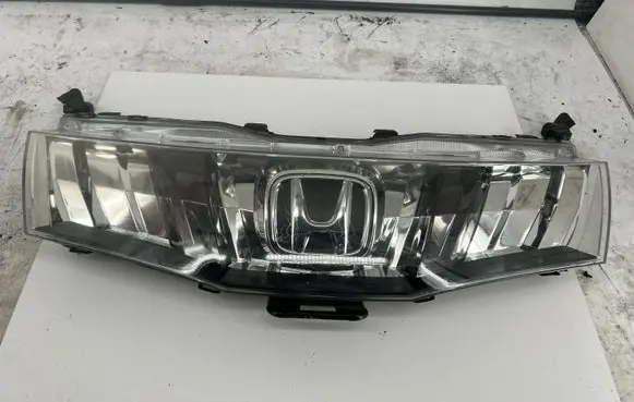 Honda Civic Front bumper upper radiator grill 0315203010