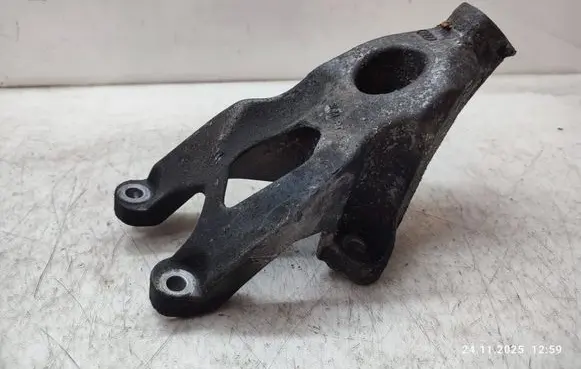 Audi Q5 SQ5 Engine mounting bracket 8K0199307