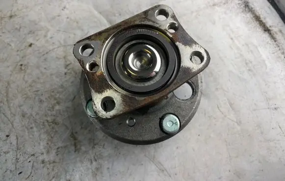 Ford Fiesta Rear wheel hub