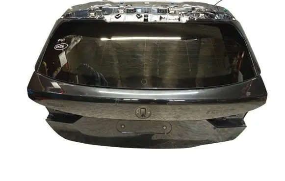 BMW 1 F40 Opening tailgate glass 