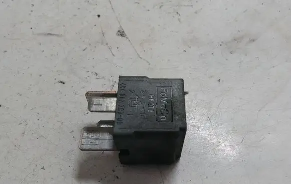 Ford Mondeo Mk III Other relay 6G9T14B192EA