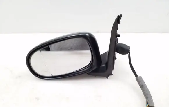 Nissan Almera Tino Front door electric wing mirror 