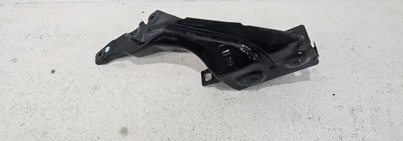 Audi Q5 SQ5 FY Fender mounting bracket 80A821131A