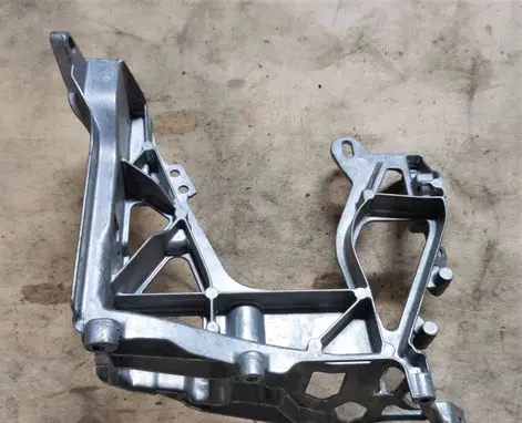 Mercedes-Benz C W205 Headlight/headlamp mounting bracket A2056221600