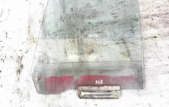 Mazda 323 Rear door window glass