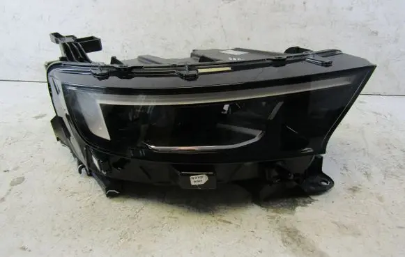 Opel Mokka B Headlight/headlamp 9834016680