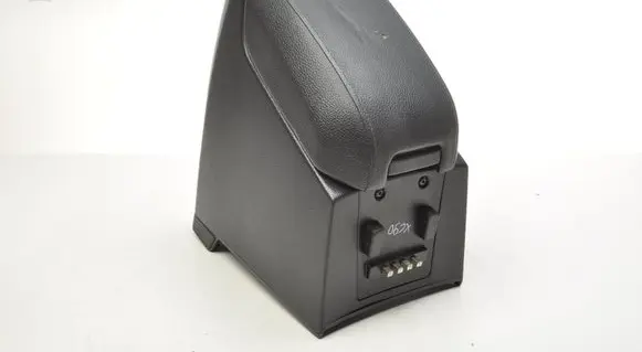 Volvo XC90 Armrest 