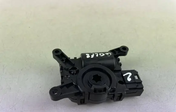 Volkswagen Golf VIII Air flap motor/actuator 5WA907511B