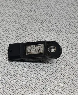 Renault Clio III Air pressure sensor 0281002566 8200168253 8200185545