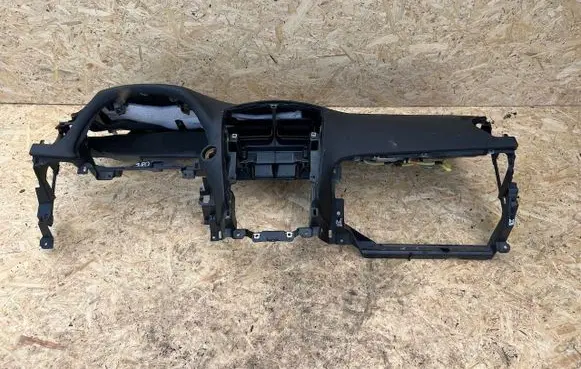 Lexus IS 220D-250-350 Dashboard