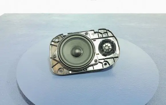 BMW 1 F40 Subwoofer speaker 2622778