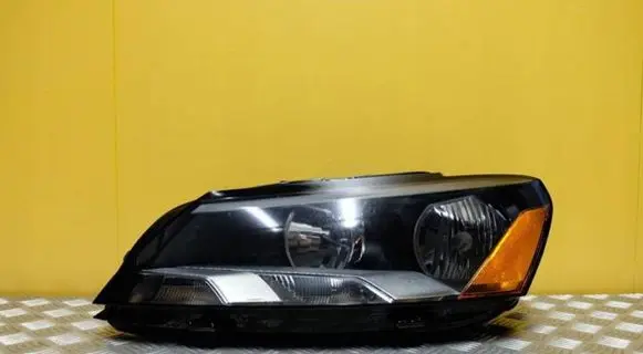 Volkswagen PASSAT B7 USA Headlight/headlamp VOLKSWAGEN-PASSAT 2460