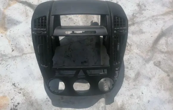 KIA Ceed Dash center air vent grill 974801H000 97480-1H000