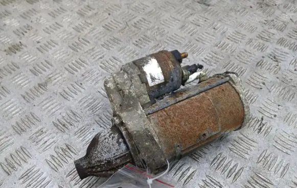 Toyota Avensis T270 Starter motor
