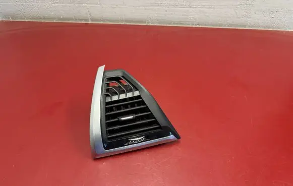 BMW X3 G01 Dashboard side air vent grill/cover trim 9363439 64229363439