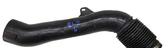 Air intake hose/pipe