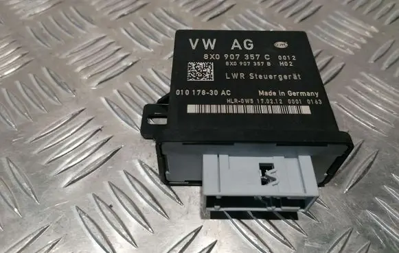 Audi Q7 4L Light module LCM 8X0907357C