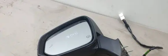 Toyota Highlander XU70 Front door electric wing mirror