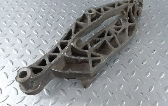 Cadillac XTS Engine mounting bracket 13227756