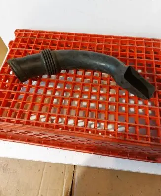 Audi A8 S8 D2 4D Air intake duct part 078129643B KH0TB1033