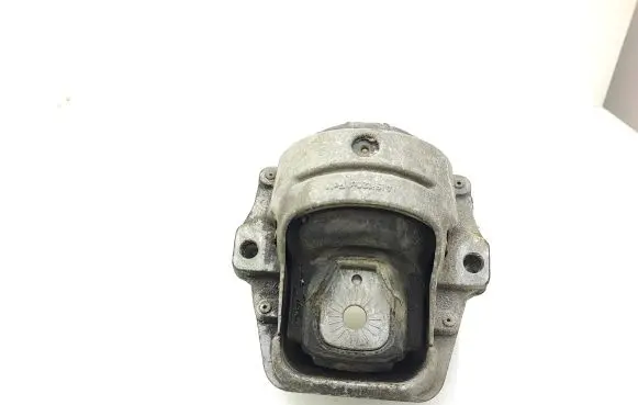 Audi A4 S4 B8 8K Engine mount bracket 8K0199381