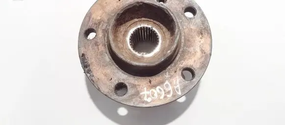 Rear wheel hub