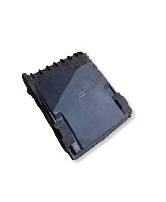 Volkswagen Golf VI Fuse box cover 1K0937132F 1K0937132G