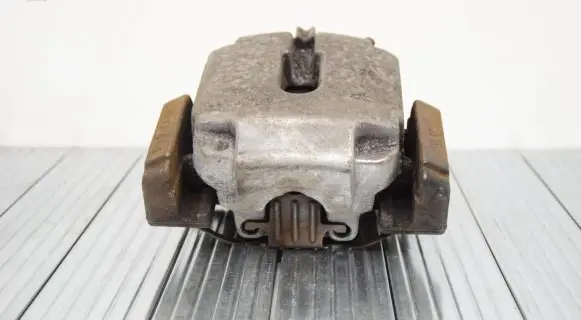BMW 5 F10 F11 Front brake caliper 6024330