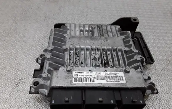 Peugeot 407 Engine control unit/module 5WS40167F