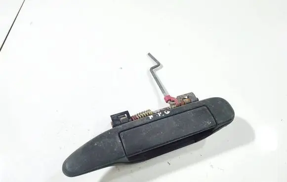 Nissan Primera Front door exterior handle 