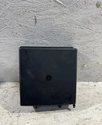 Vacuum air tank