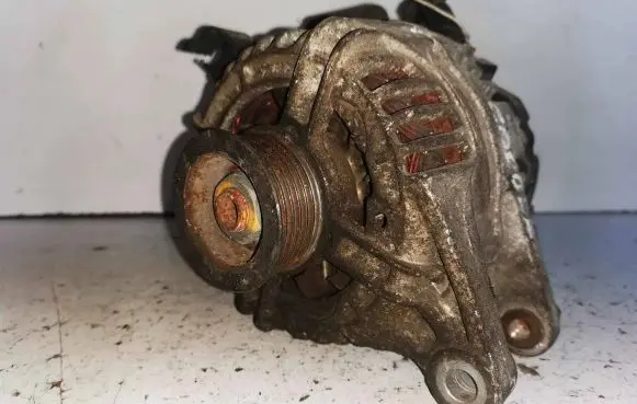 Toyota Corolla E120 E130 Generator/alternator 0124315024 27060-0D030-B