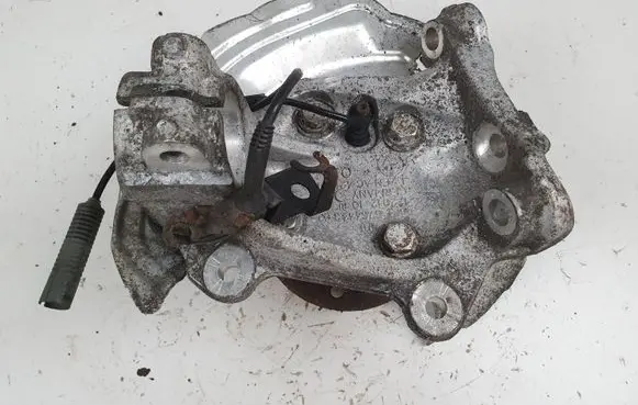 BMW 1 E81 E87 Front wheel hub spindle knuckle 6764443