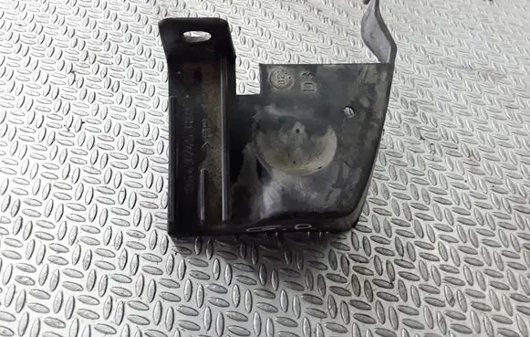 Citroen C5 Rear bumper mounting bracket 9643745380