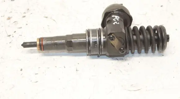Fuel injector