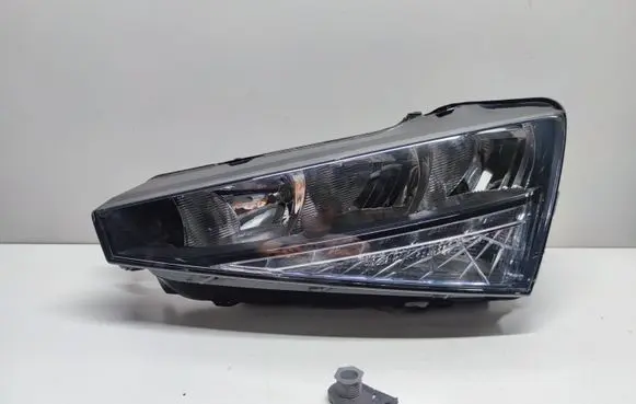 Skoda Scala Headlight/headlamp 657941015