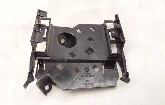 Volkswagen Tiguan Engine control unit holder 5R3906507B