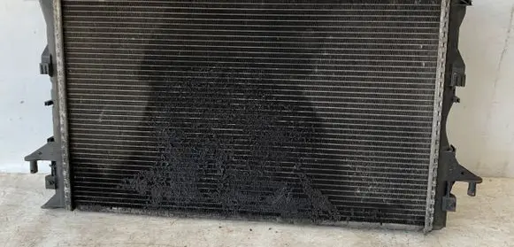 Renault Laguna II Coolant radiator 8200008765A