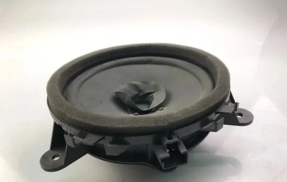 Volvo V50 Panel speaker 30657444