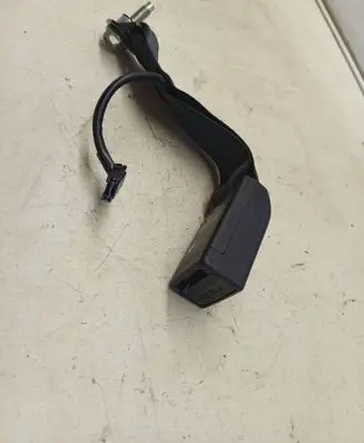 Nissan Qashqai+2 Rear seatbelt buckle 88822EY10C 686370 306338899JN7C