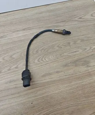 Volvo V70 Lambda probe sensor 1928404687 0911070950 C0061