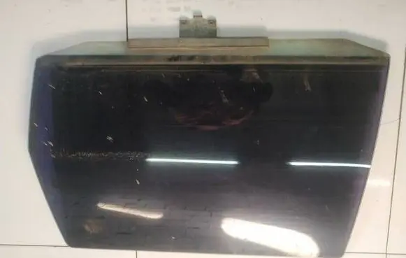 Volkswagen PASSAT B4 Rear door window glass AS2