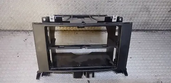 Volkswagen Crafter Radio/GPS head unit trim A9066890531