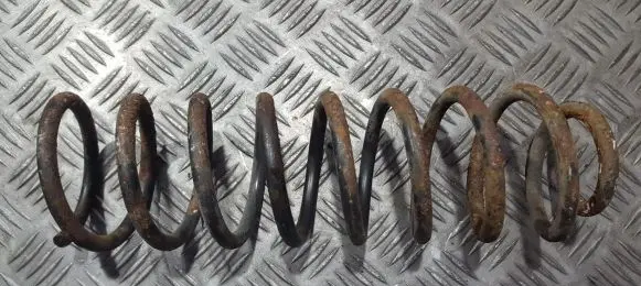 Volkswagen Polo III 6N 6N2 6NF Rear coil spring