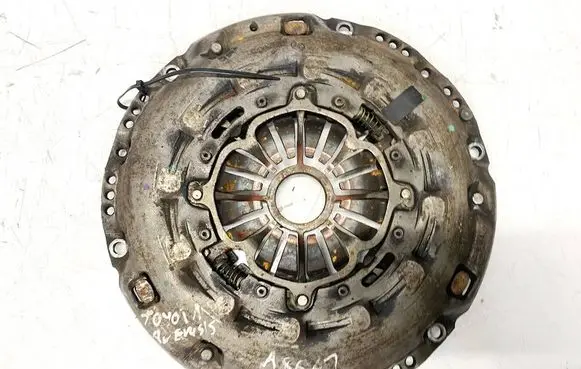 Toyota Avensis T270 Pressure plate F3718