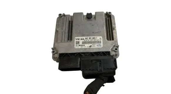 Volkswagen Golf VII Engine control unit/module 04E907309F 0261S09836